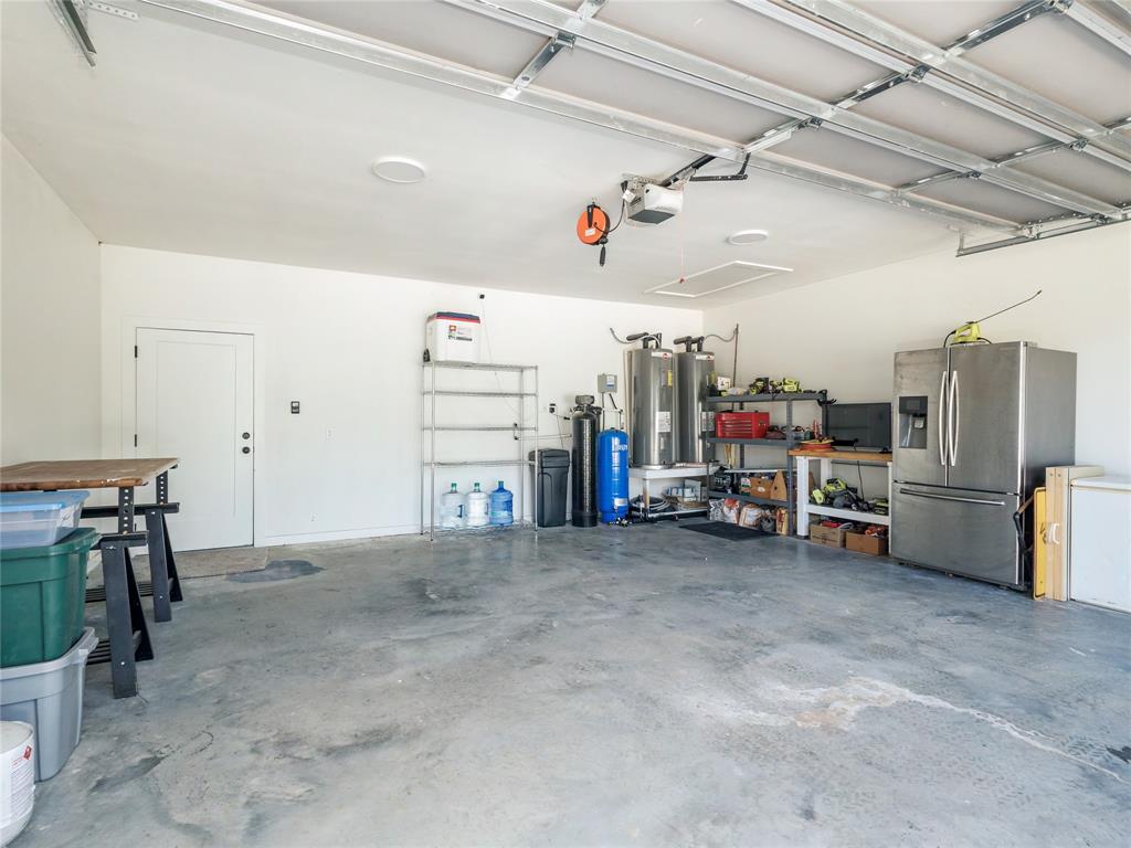 660 Oak Point Drive Property Photo 30