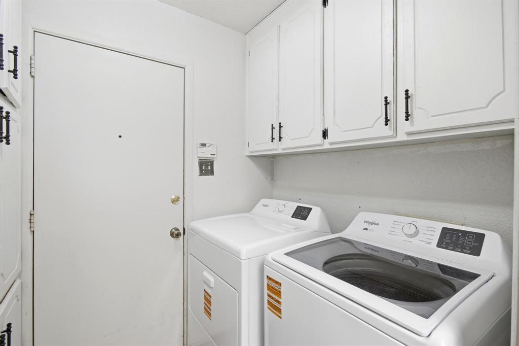 2842 Rex Allen Drive Property Photo 13
