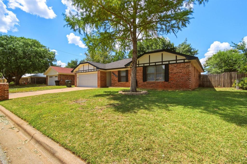 2842 Rex Allen Drive Property Photo 15