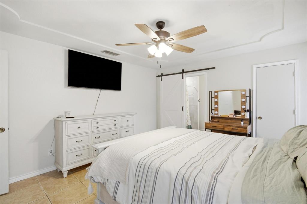 2842 Rex Allen Drive Property Photo 20