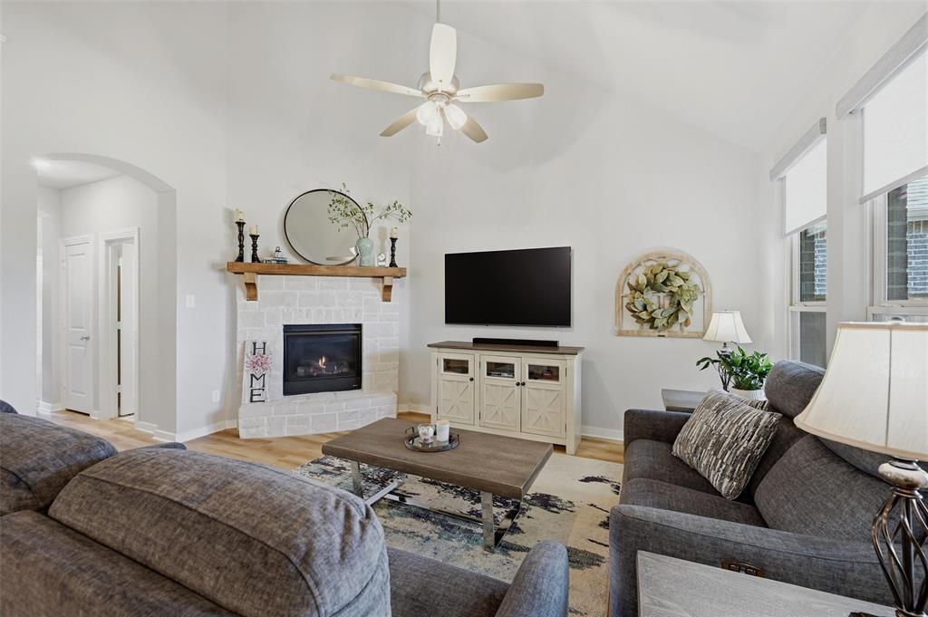 3913 Southbend Drive Property Photo 4