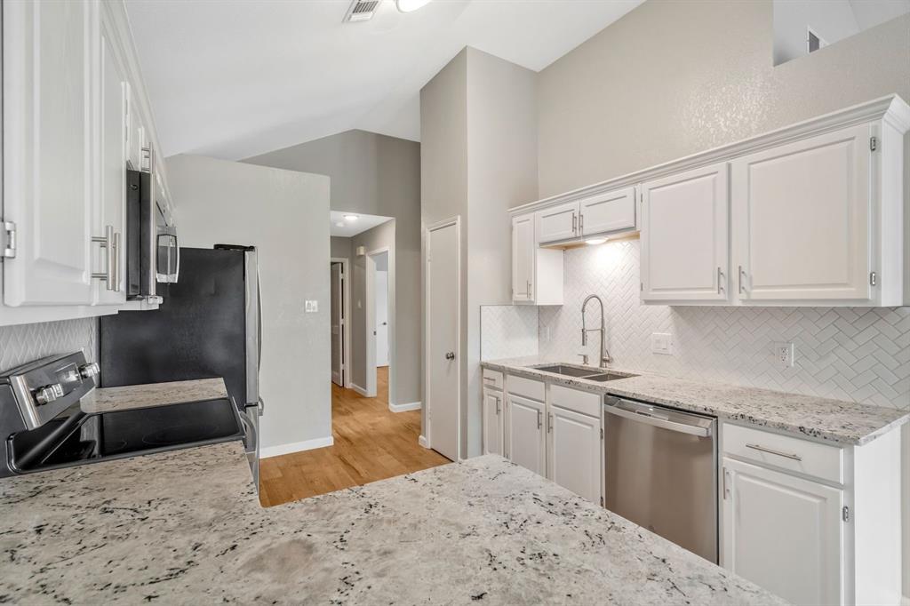 306 Crowe Drive Property Photo 11