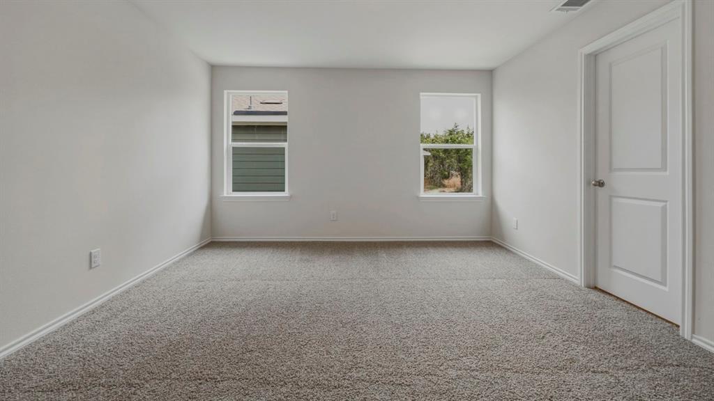 768 Stonewood Drive Property Photo 10
