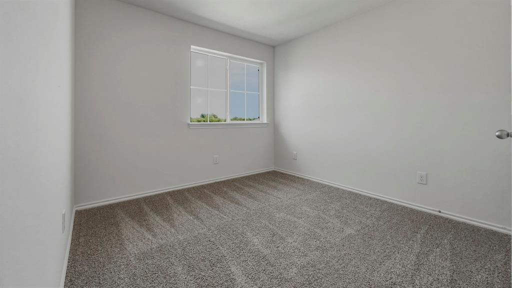 768 Stonewood Drive Property Photo 11