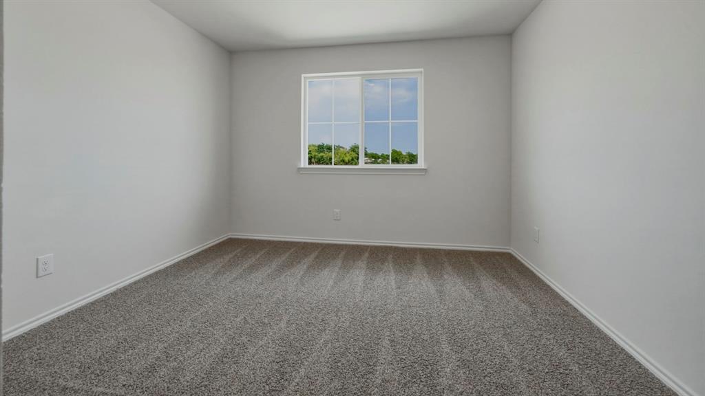 768 Stonewood Drive Property Photo 12