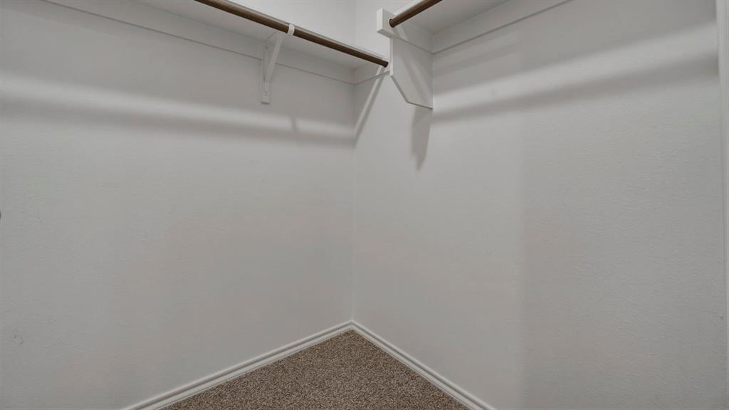 768 Stonewood Drive Property Photo 13