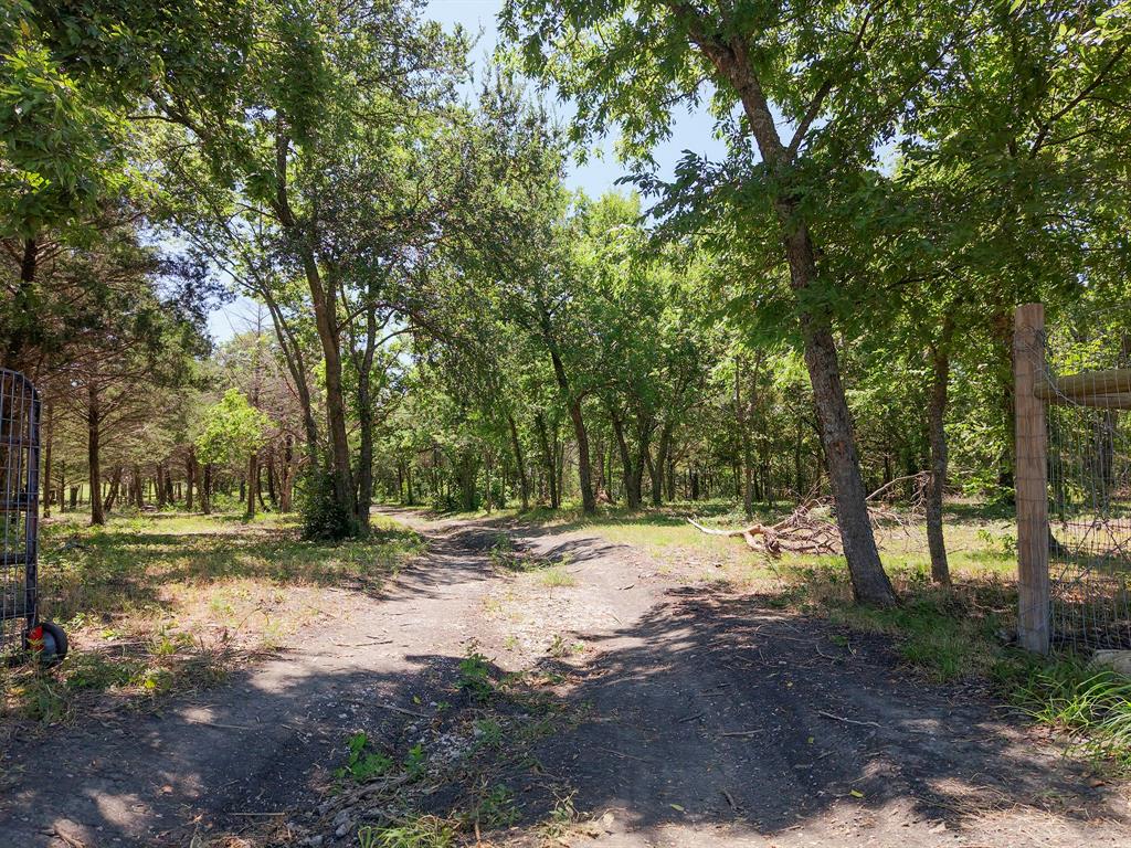 1843 County Road 2140 Property Photo 27