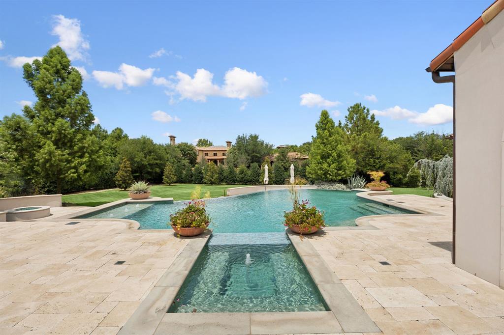 2000 Brazos Court Property Photo 26
