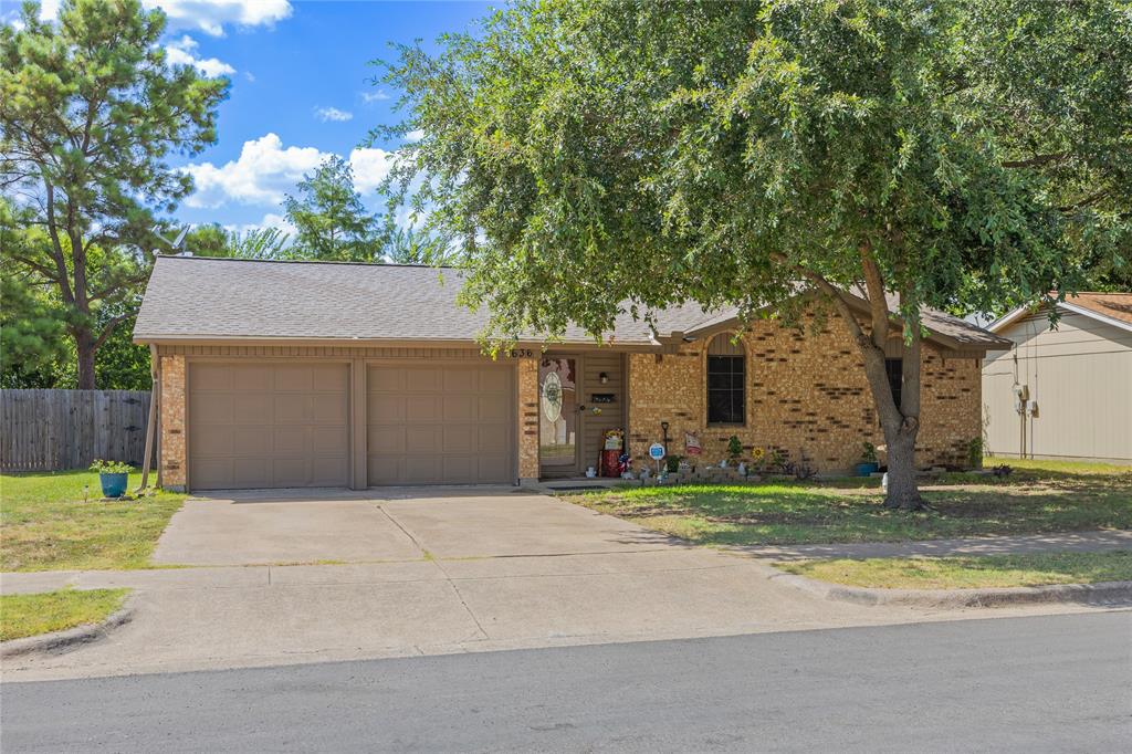 636 Sue Ann Lane Property Photo 2