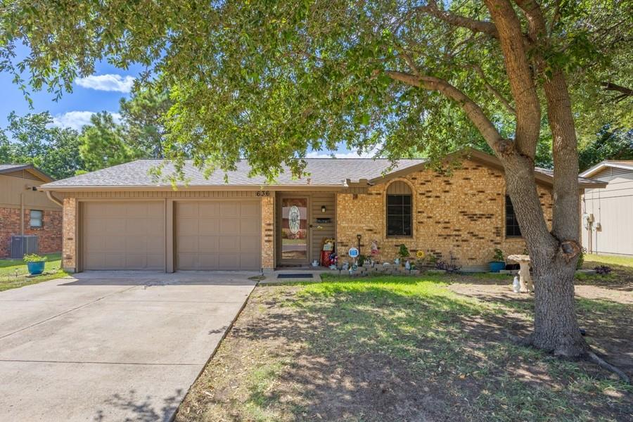 636 Sue Ann Lane Property Photo 3