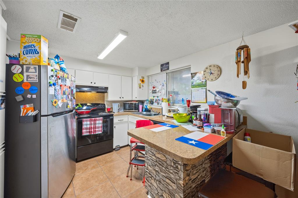 636 Sue Ann Lane Property Photo 12
