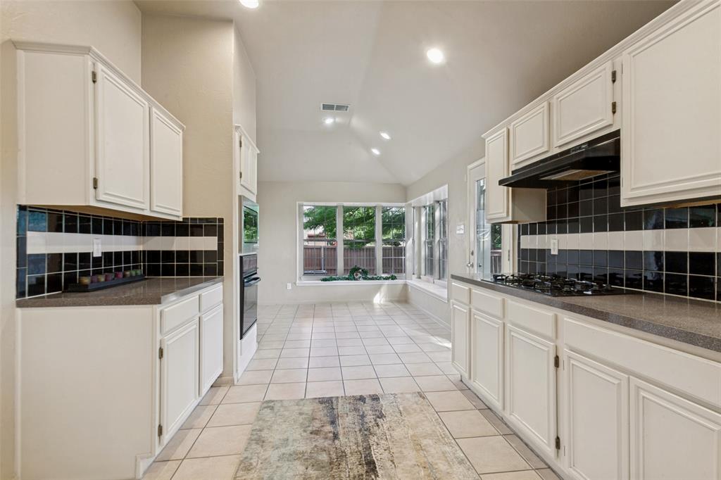 6800 Forest Hills Drive Property Photo 7