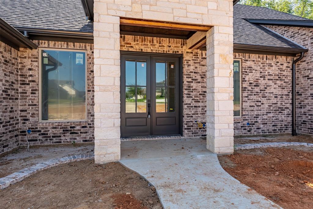 2546 Barton Creek Circle Property Photo 4