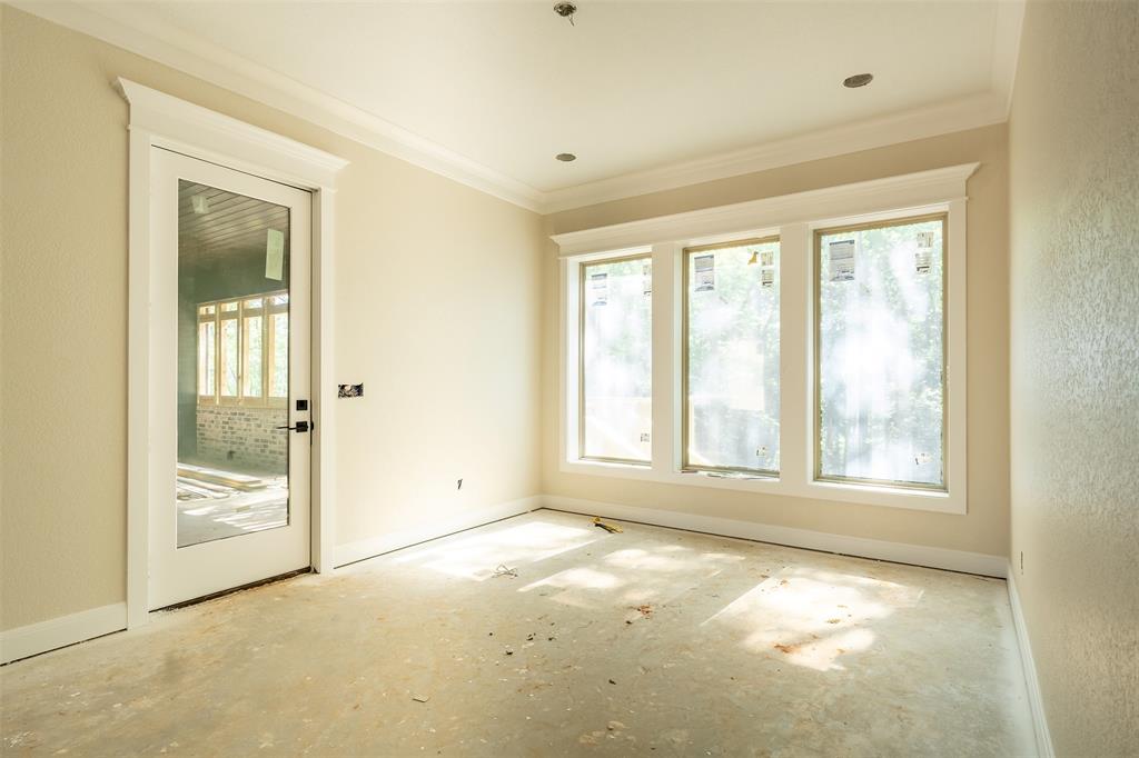 2546 Barton Creek Circle Property Photo 11