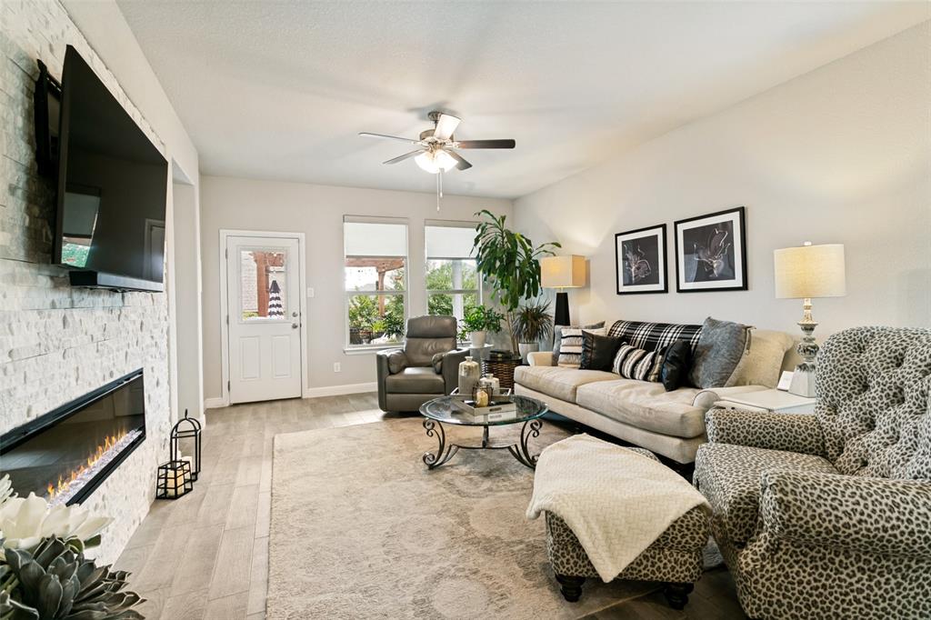 1837 Ruffian Road Property Photo 8