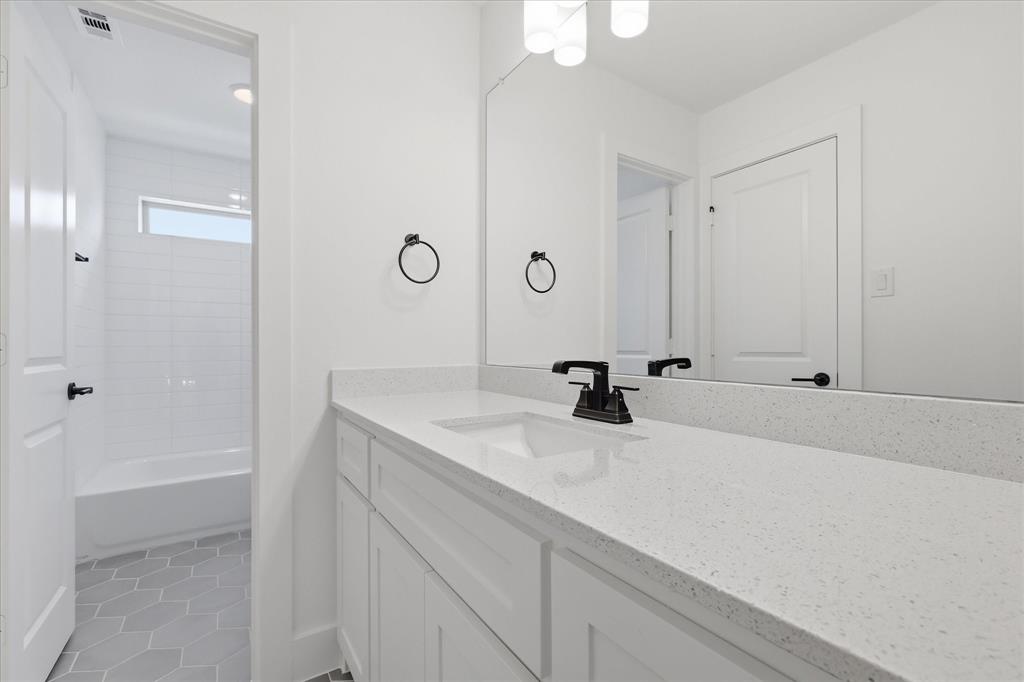 1561 Pepperdine Place Property Photo 32