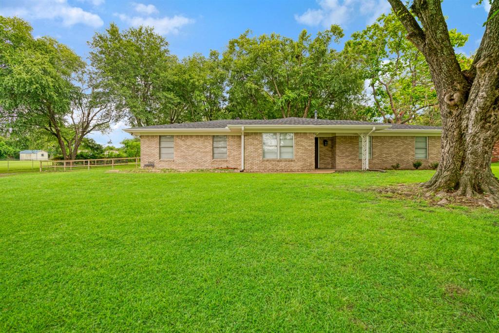 5880 Pine Mill Road Property Photo 1