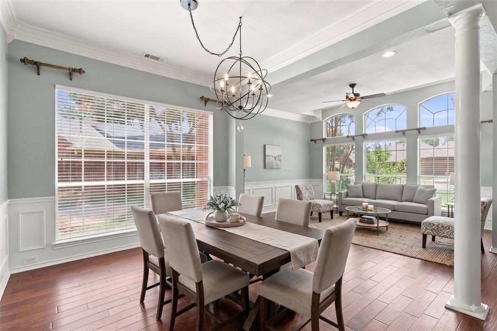 4 Fountain Gate Circle Property Photo 3