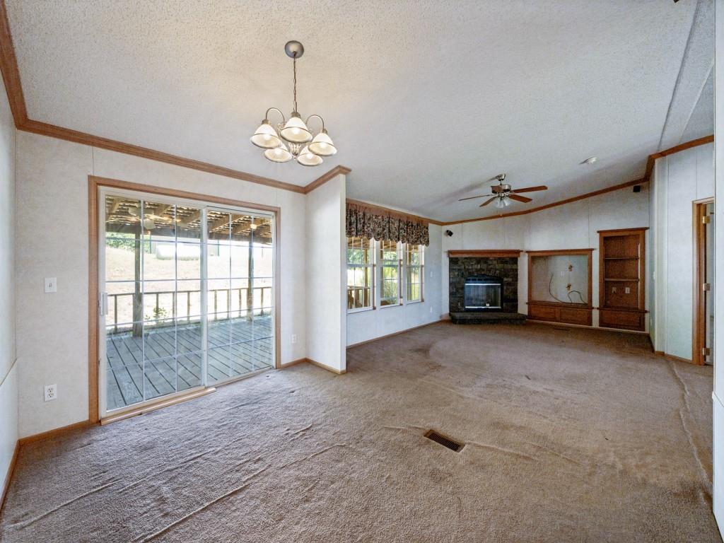 2356 Cr 211 Property Photo 8
