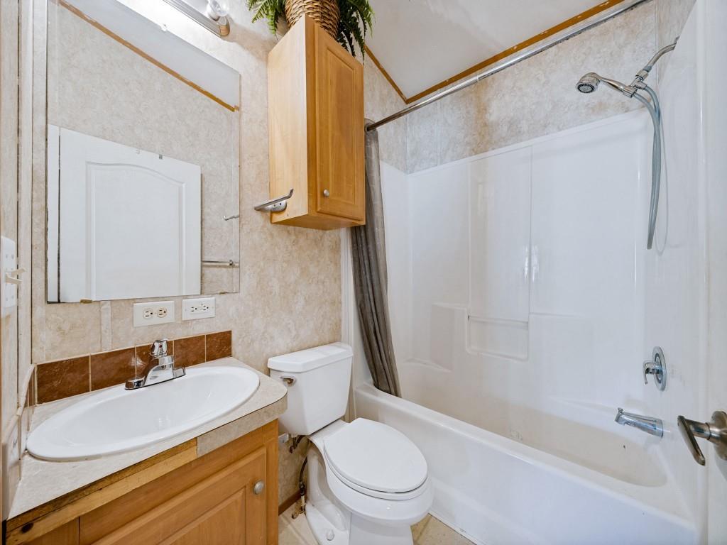2356 Cr 211 Property Photo 22