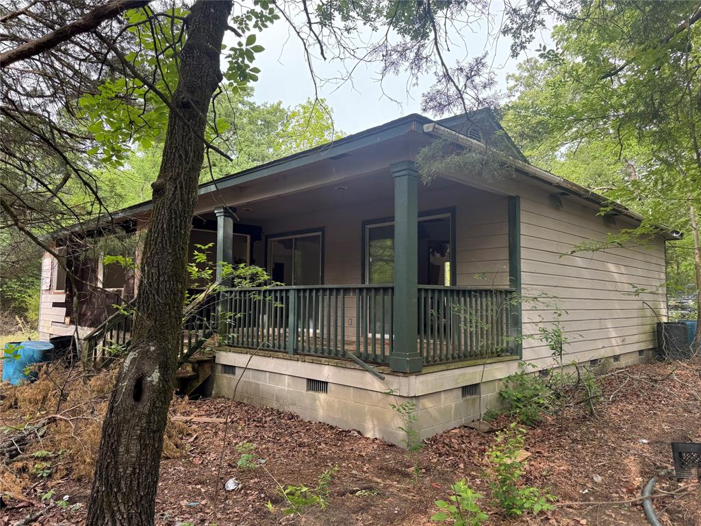 690 Private Road 6926 Road Property Photo 1