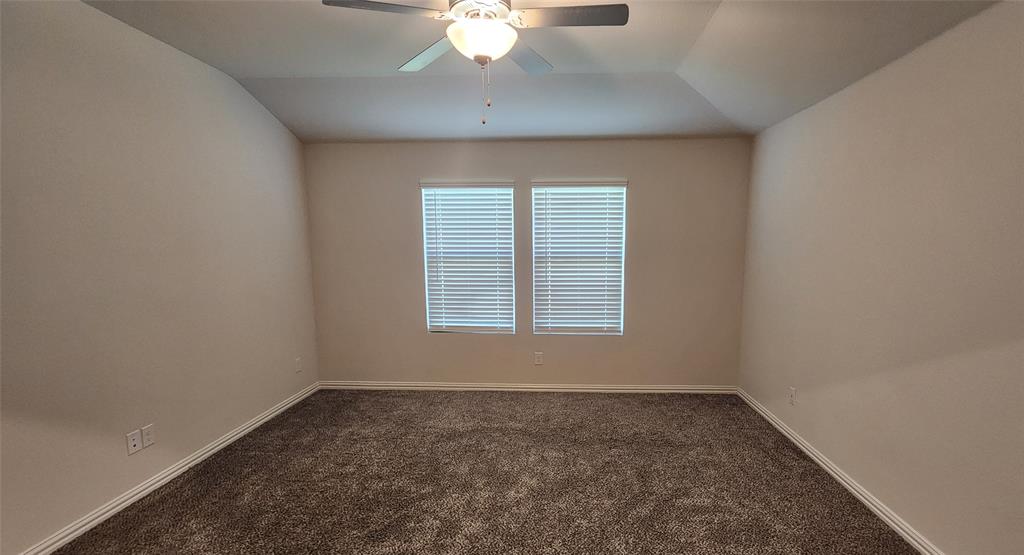 10628 Kootenai Street Property Photo 5