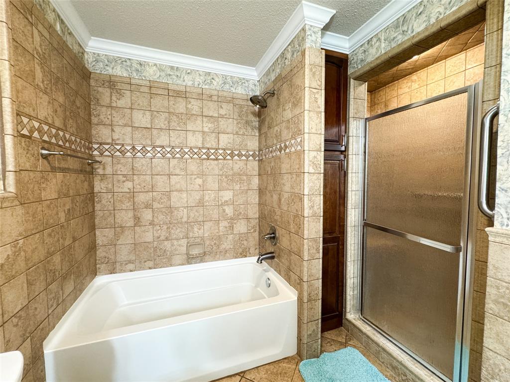 1102 N Avenue G Property Photo 18