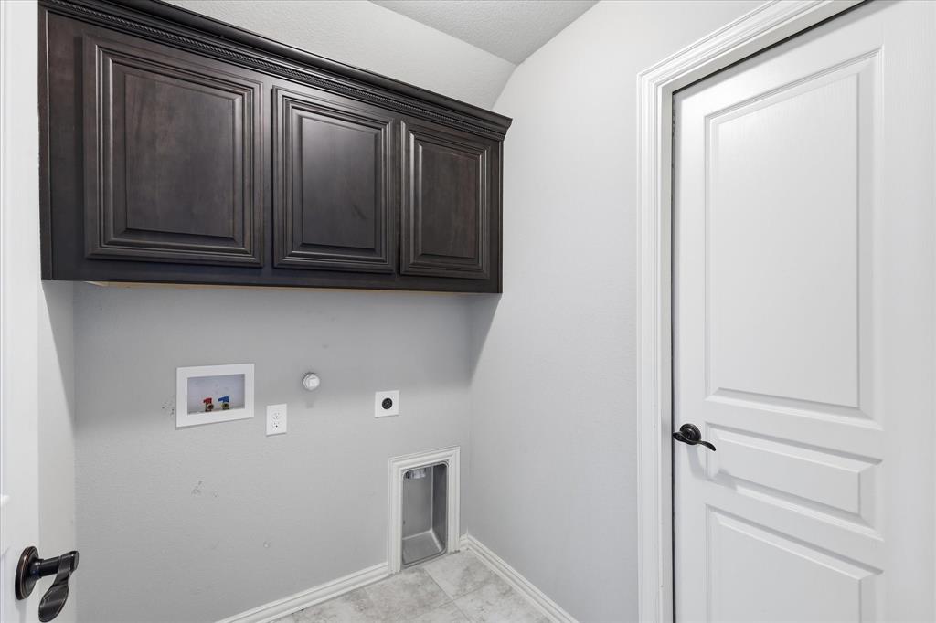 913 Birchwood Drive Property Photo 23