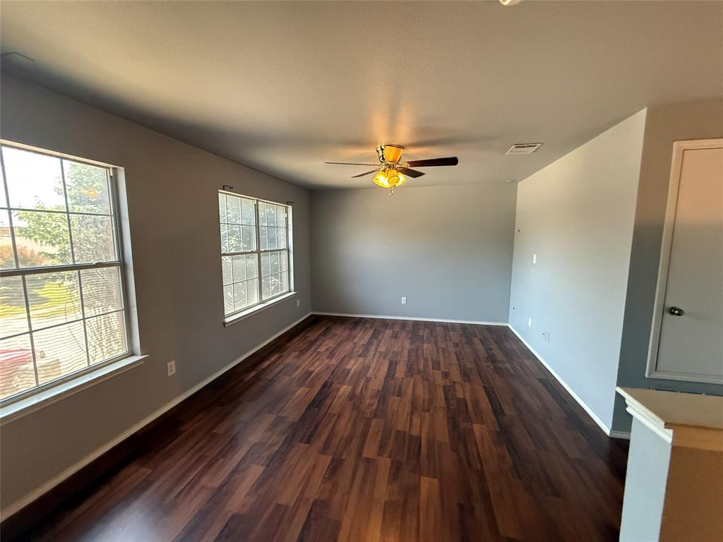 1329 Falcon Drive Property Photo 4