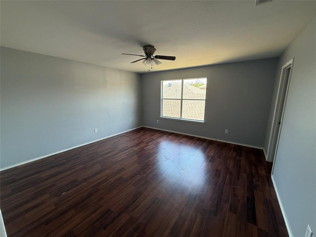 1329 Falcon Drive Property Photo 6