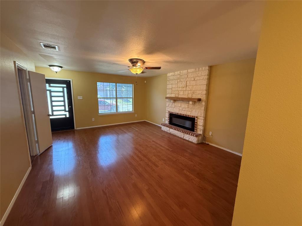 1329 Falcon Drive Property Photo 10