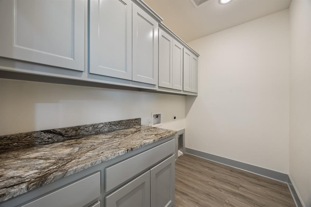 253 Caro Drive Property Photo 28
