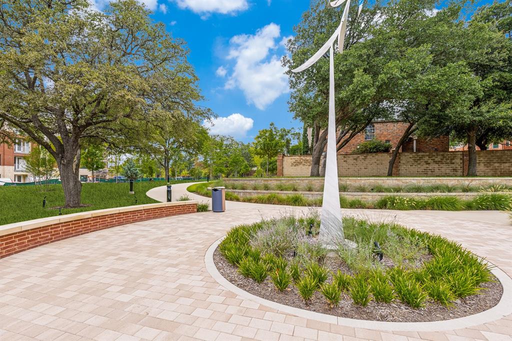 14703 Live Oak Circle Property Photo 4