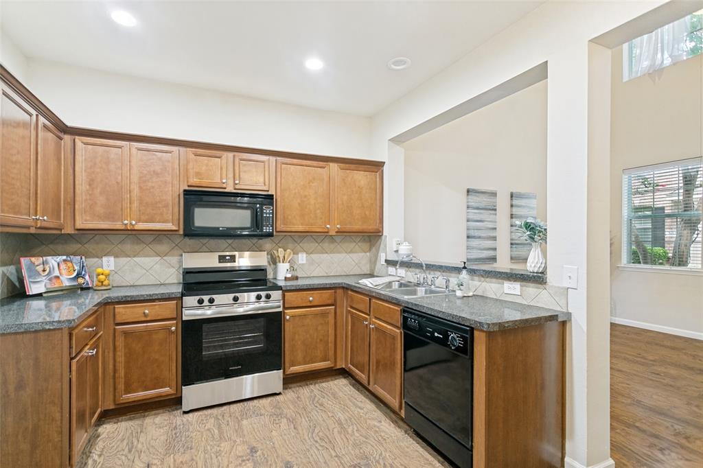 3033 Stone Forest Circle Property Photo 14