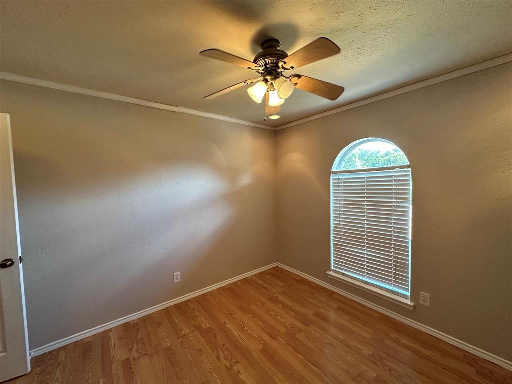 563 Oldbridge Drive Property Photo 14