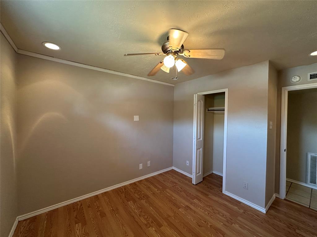 563 Oldbridge Drive Property Photo 15