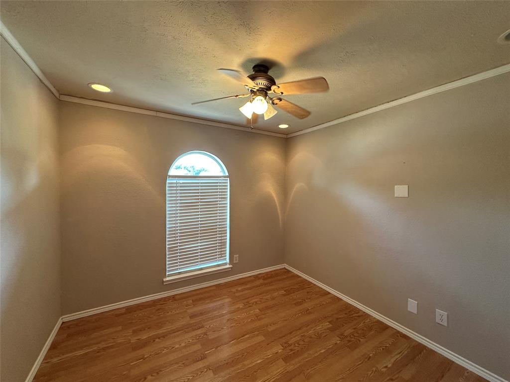 563 Oldbridge Drive Property Photo 16