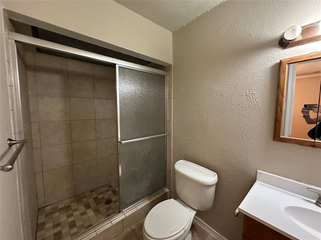 563 Oldbridge Drive Property Photo 25