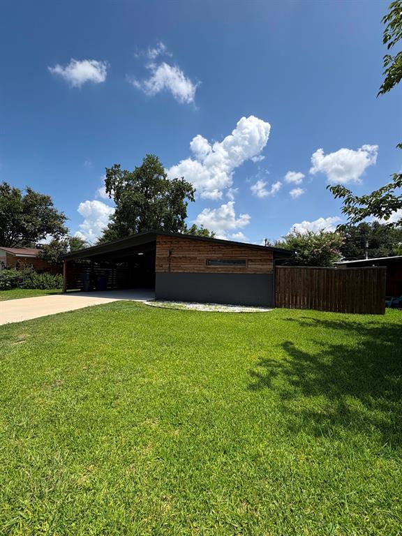 3609 Seguin Drive Property Photo 1