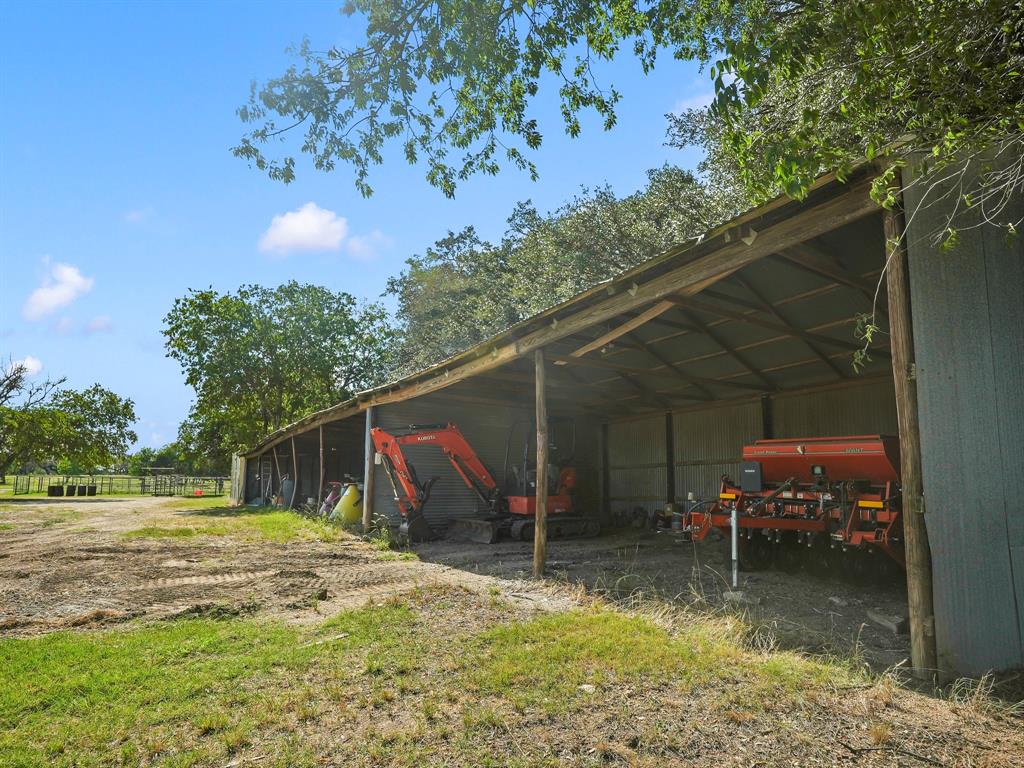 1042 Highway 174 Property Photo 17