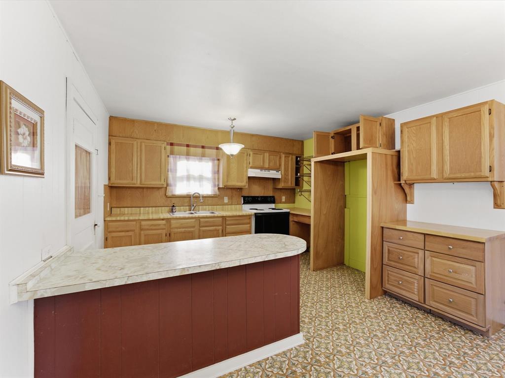 630 W Thompson Street Property Photo 15
