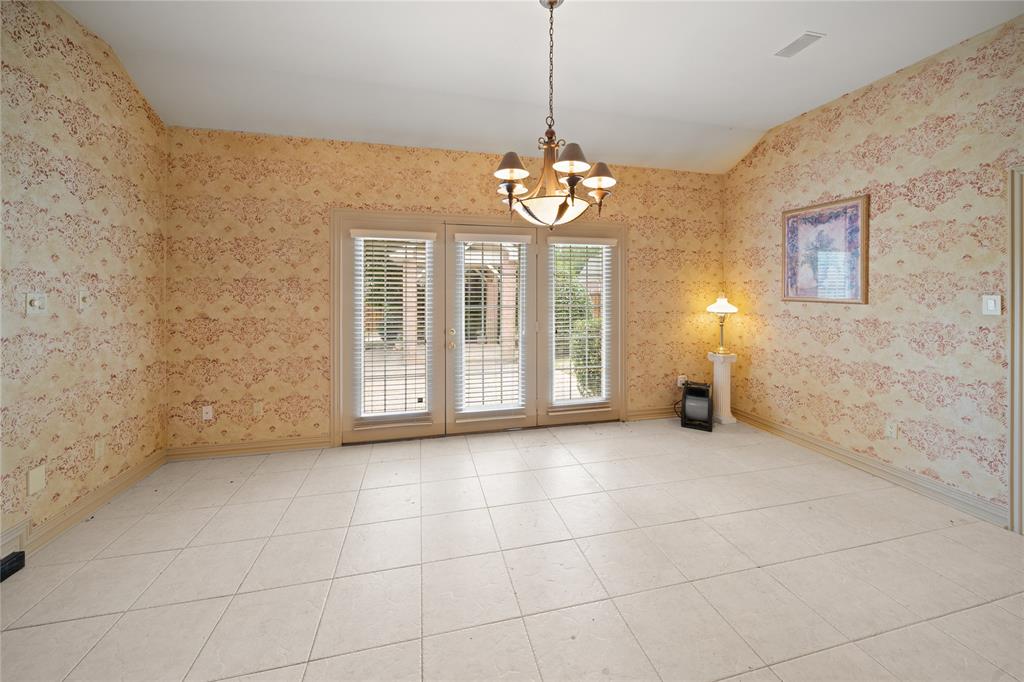 7402 Hollytree Drive Property Photo 15