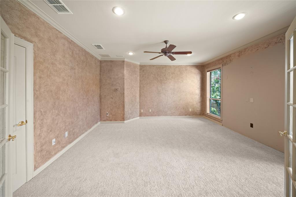 7402 Hollytree Drive Property Photo 16