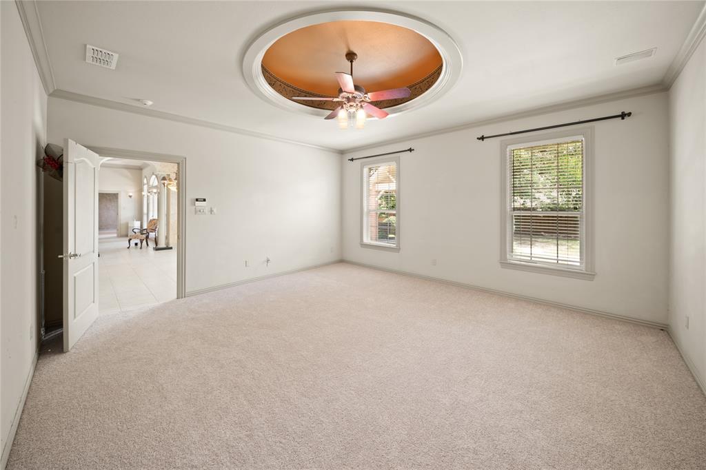 7402 Hollytree Drive Property Photo 17