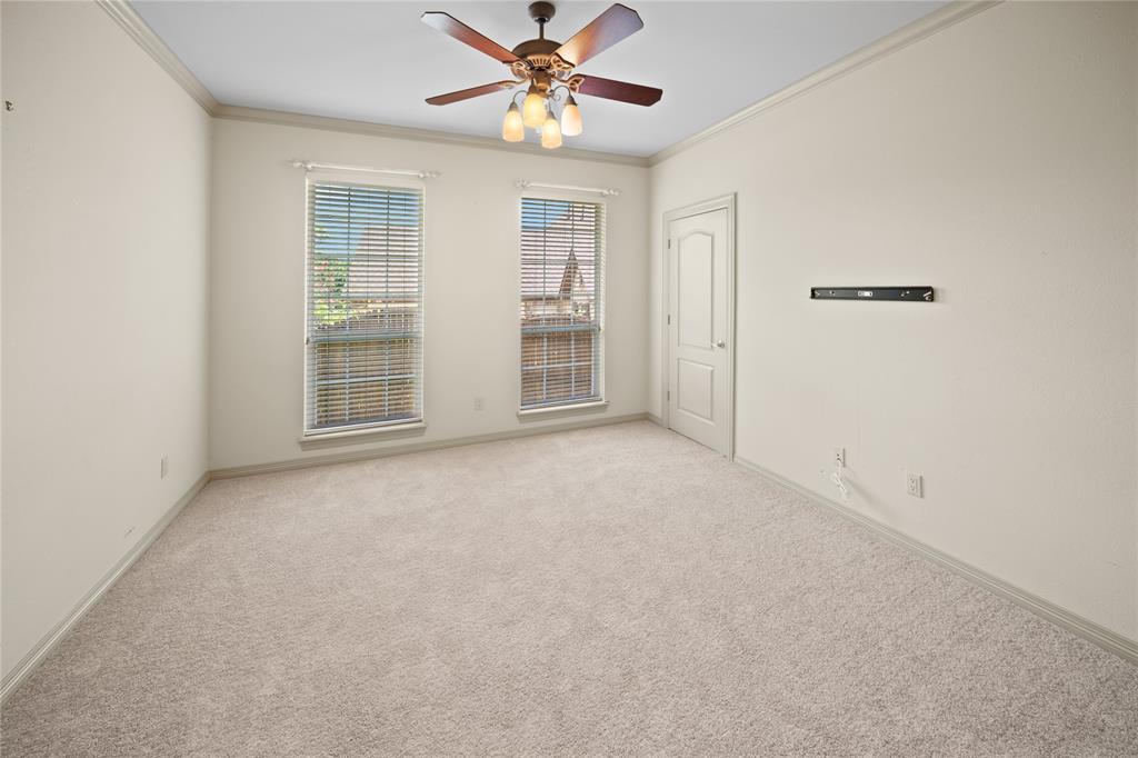 7402 Hollytree Drive Property Photo 24