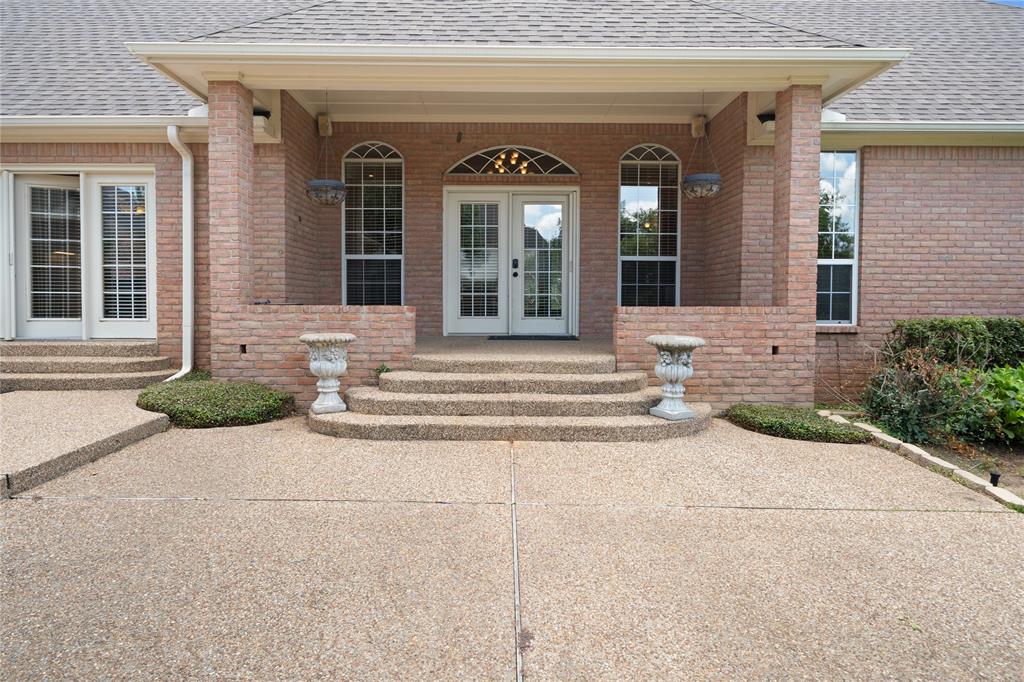 7402 Hollytree Drive Property Photo 34