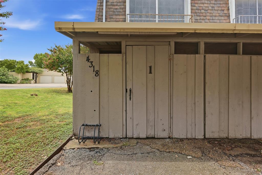 4318 Overlook Court Property Photo 5