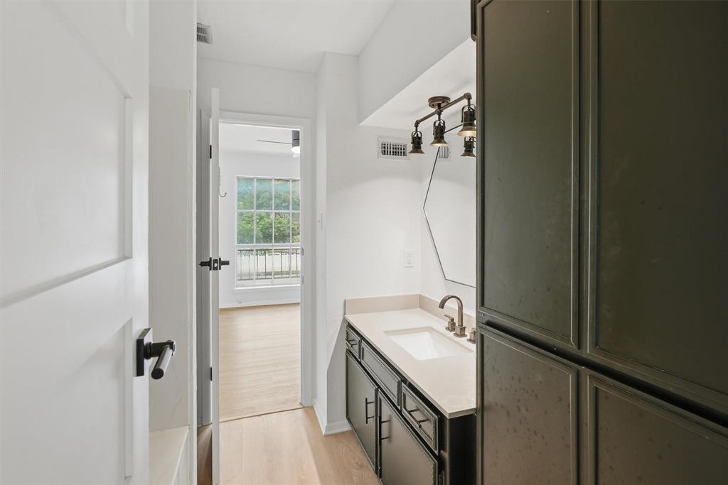 4318 Overlook Court Property Photo 25