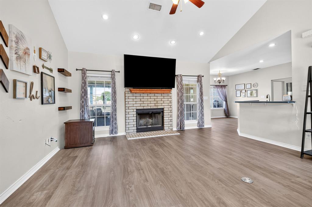 431 Greenside Property Photo 5