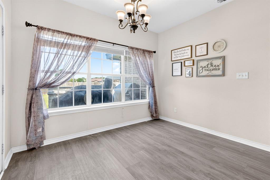 431 Greenside Property Photo 8